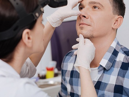 二型糖尿病视网膜病变吃什么药 芪明颗粒治疗眼底出血效果好