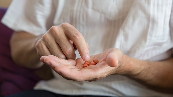 荨麻疹的偏方有哪些  荨麻疹吃什么药比较好