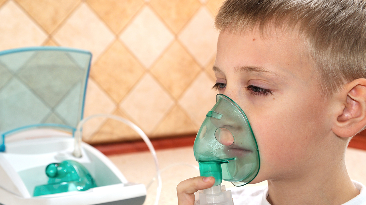 儿童支气管肺炎有什么表现 高烧不退怎么办？