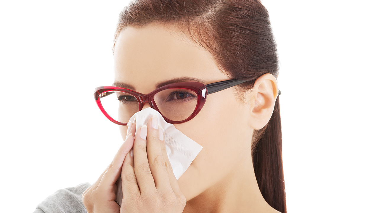 萎缩性鼻炎有什么表现？头痛是鼻炎的症状吗？