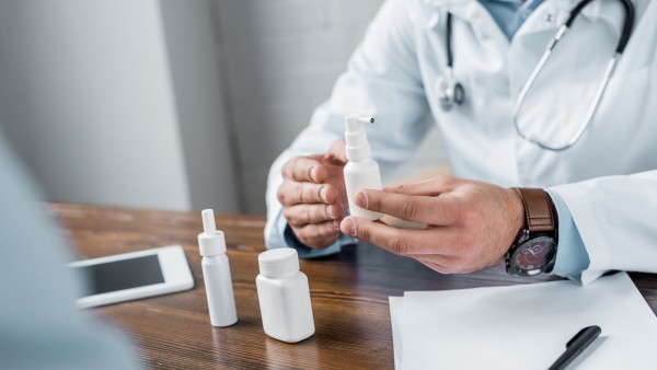 口洁喷雾剂应该怎么使用  口洁喷雾剂的效果如何