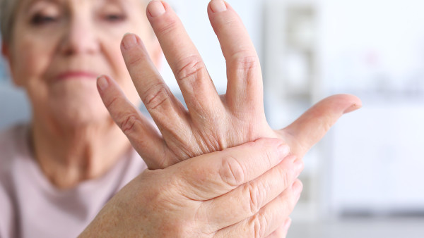 银屑病关节炎手指变形挂什么科检查