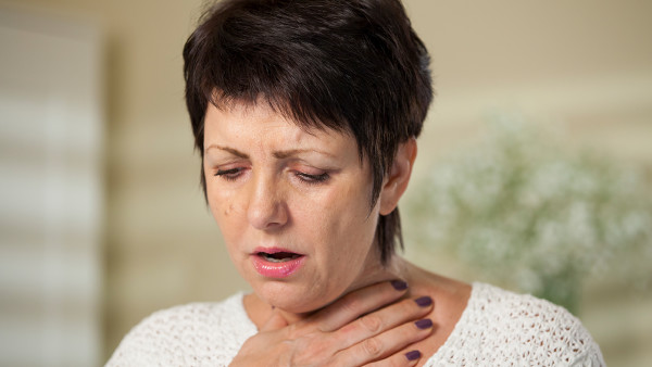 鼻炎咽炎喉咙痛怎么治