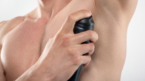 切除去狐臭手术消肿时间要多久？