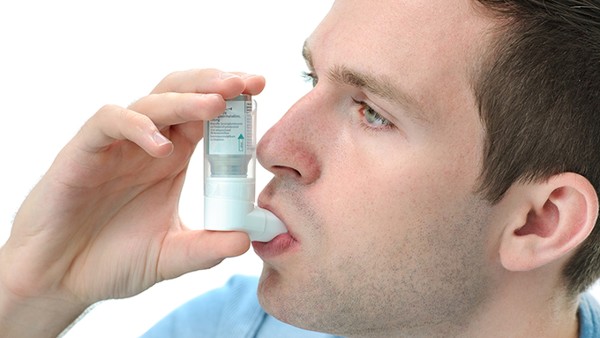 咳嗽性哮喘会导致哪些kaiyun全站网页版登陆？儿童咳嗽变异性哮喘如何治疗？