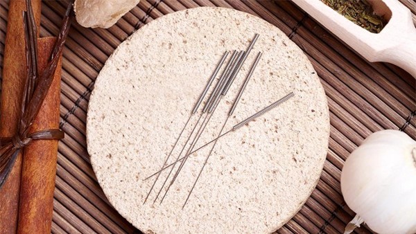 感冒鼻塞吃什么药 感冒鼻塞的治疗方法