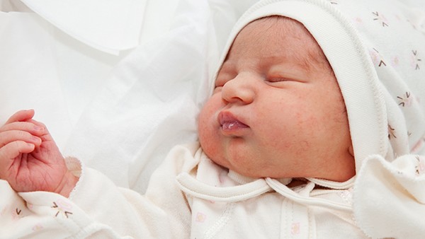 添加母乳强化剂 可助力早产儿健康成长