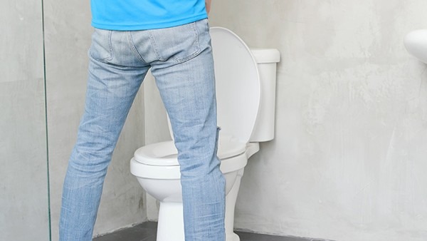 总是想尿尿完还有尿意严重吗？严重的肾精亏损几年能好？