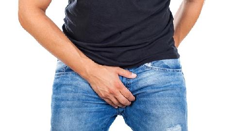 憋尿太频繁容易患上前列腺增生