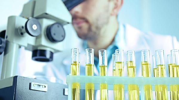 诺和锐30(笔芯)是白色的吗？