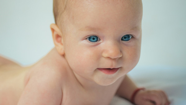 三个月婴儿腹泻怎么办？开云电子平台科普最新治疗方案